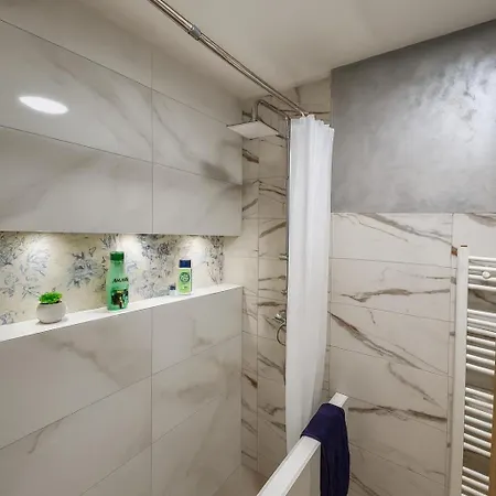 Ticina Apartment *