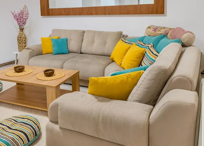 Ticina アパート *